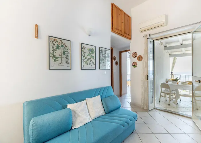 In By Dolce Acqua Cliff * Cala Gonone