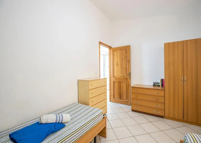 Apartman In By Dolce Acqua Cliff *